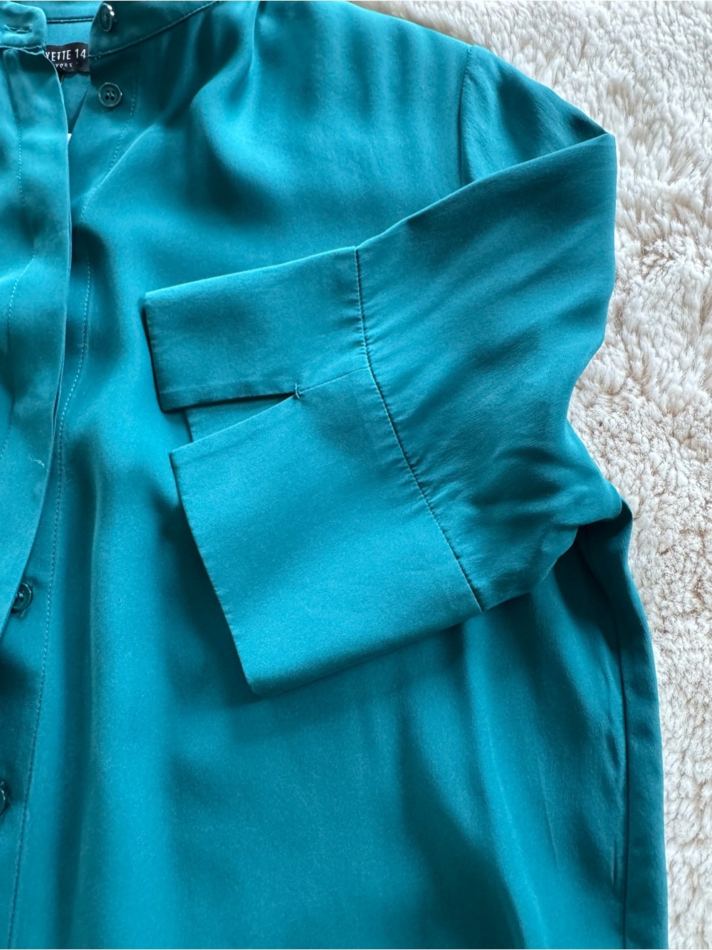 Lafayette 148 100% Silk Theodora Matte Silk Button Blouse M - Picture 5 of 9
